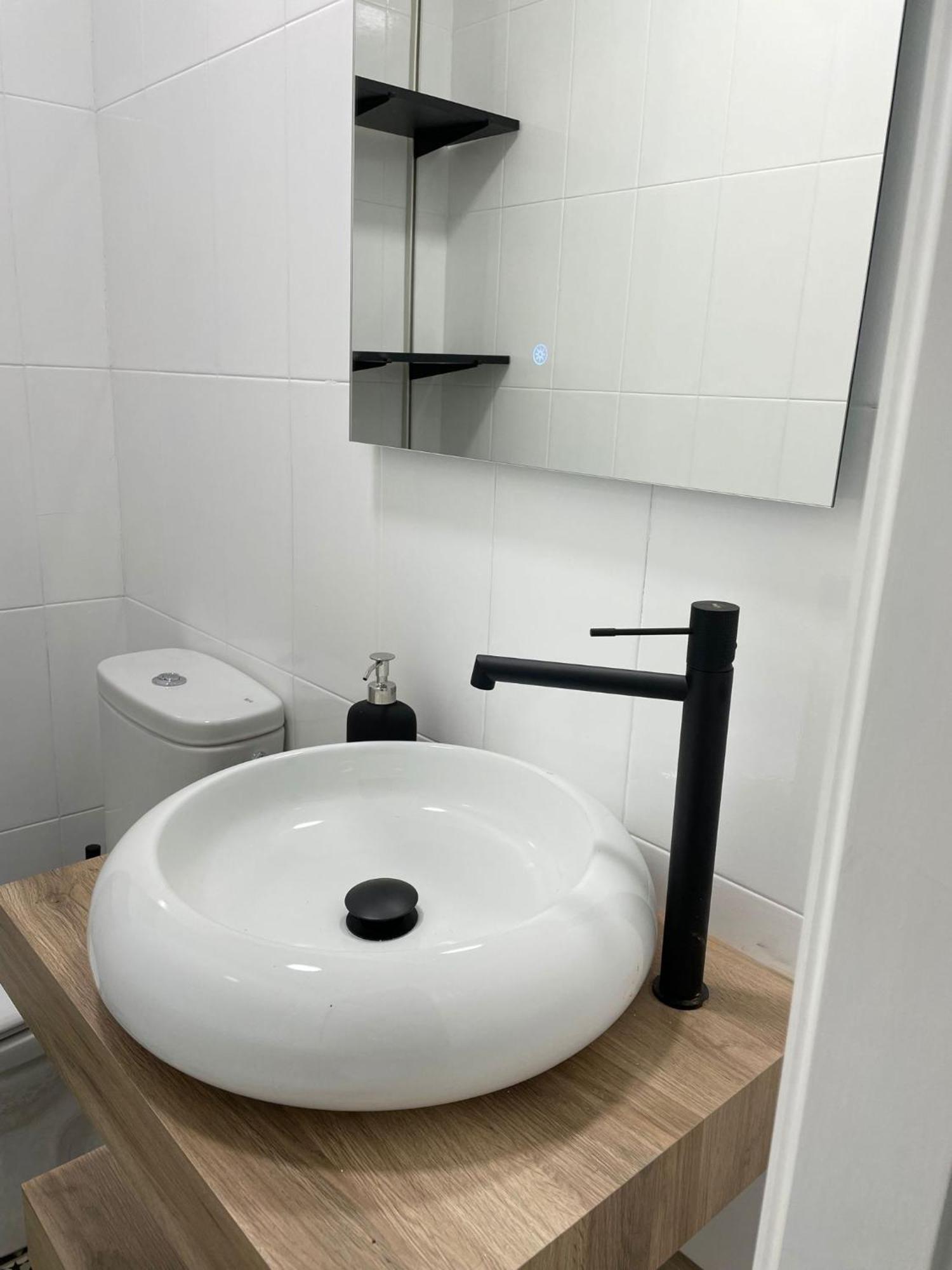 Apartament Centro De Con Acceso Domotizado Y Buenos Acabados *