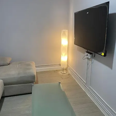 Centro De Gijon Con Acceso Domotizado Y Buenos Acabados Apartment Exterior photo